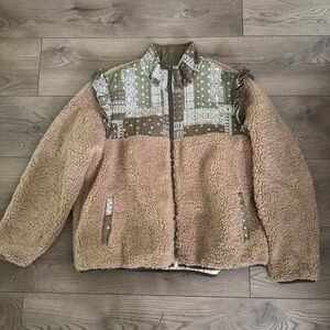 DRIFTWOOD Tan and Green Zip Up Teddy Jacket Ruffle Boho Size Large EUC